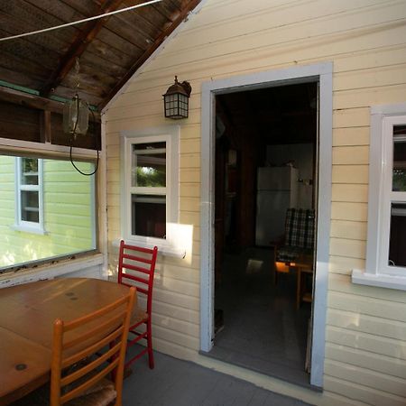Fun Place With A Sandy Beach For Swimming, Boating, And Fishing, Featuring 3 Available Cabins Fenelon Falls Exterior photo