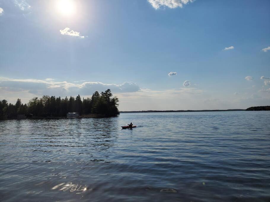 Fun Place With A Sandy Beach For Swimming, Boating, And Fishing, Featuring 3 Available Cabins Fenelon Falls Exterior photo