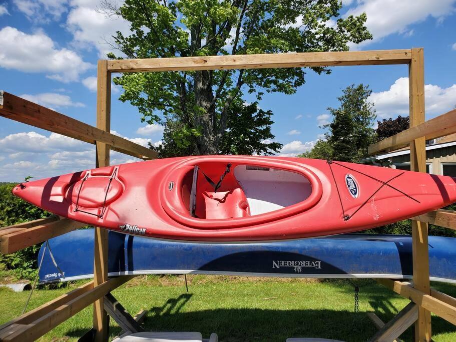 Fun Place With A Sandy Beach For Swimming, Boating, And Fishing, Featuring 3 Available Cabins Fenelon Falls Exterior photo