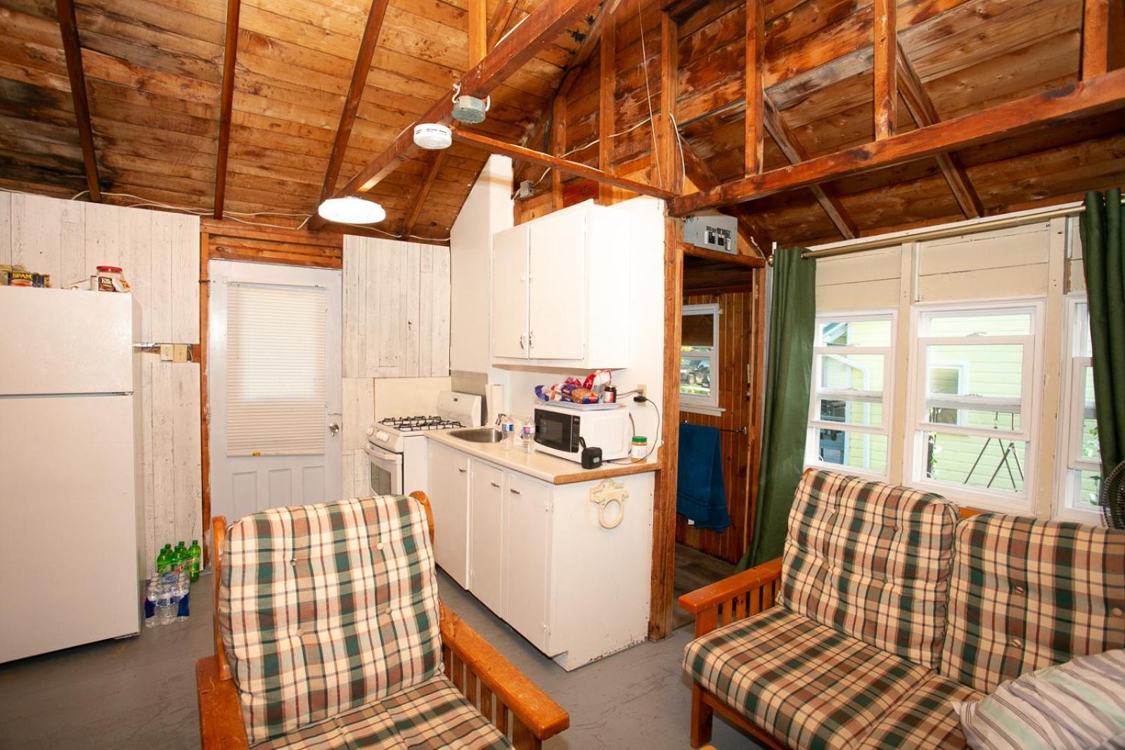 Fun Place With A Sandy Beach For Swimming, Boating, And Fishing, Featuring 3 Available Cabins Fenelon Falls Exterior photo