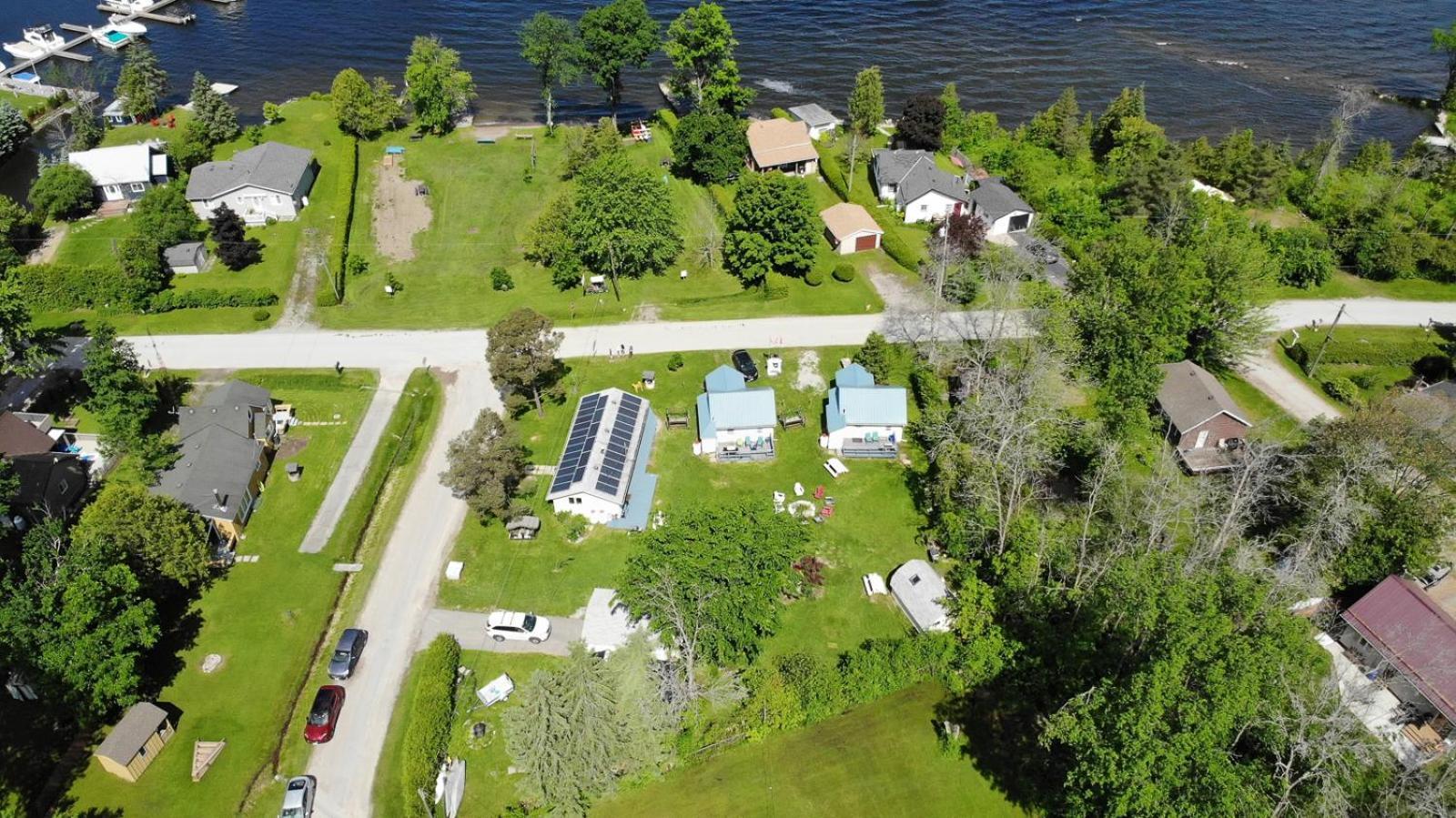 Fun Place With A Sandy Beach For Swimming, Boating, And Fishing, Featuring 3 Available Cabins Fenelon Falls Exterior photo