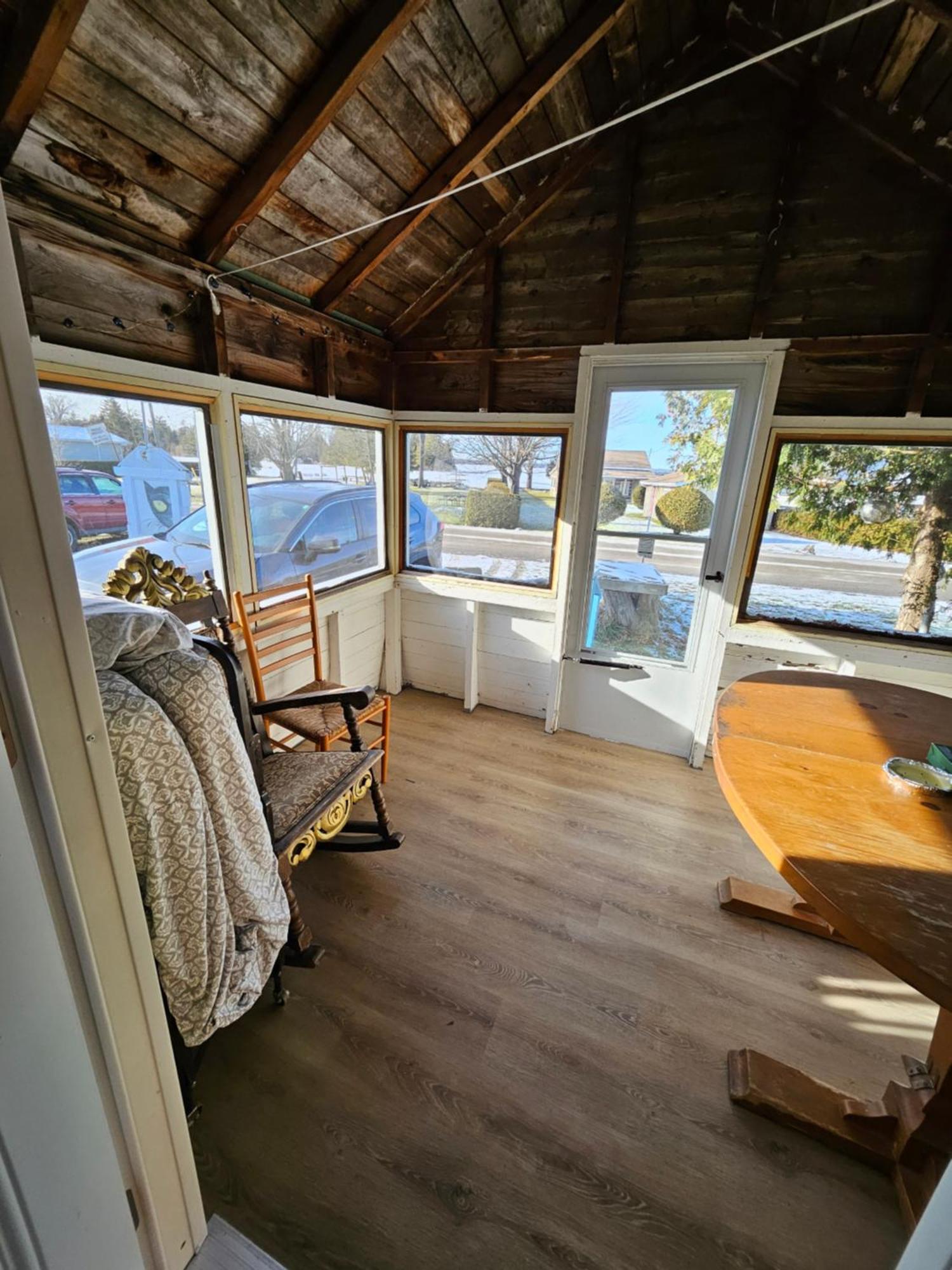 Fun Place With A Sandy Beach For Swimming, Boating, And Fishing, Featuring 3 Available Cabins Fenelon Falls Exterior photo